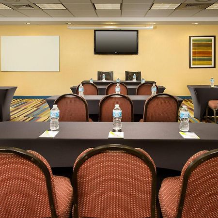 Fairfield Inn & Suites By Marriott Marshall Eksteriør bilde