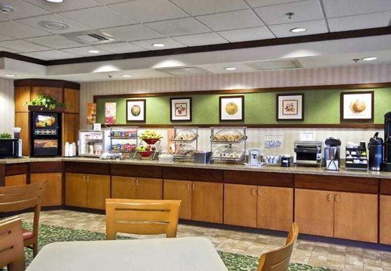 Fairfield Inn & Suites By Marriott Marshall Restaurant bilde
